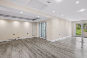 Photo 11- click for photo gallery